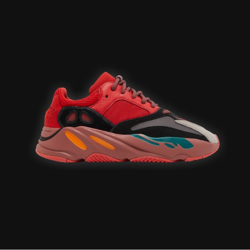 YEEZY BOOST 700 Hi-Res Red